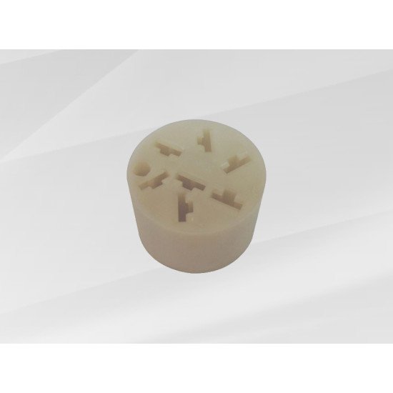 7Lİ PLASTİK YUV.RÖMORK SOKETİ